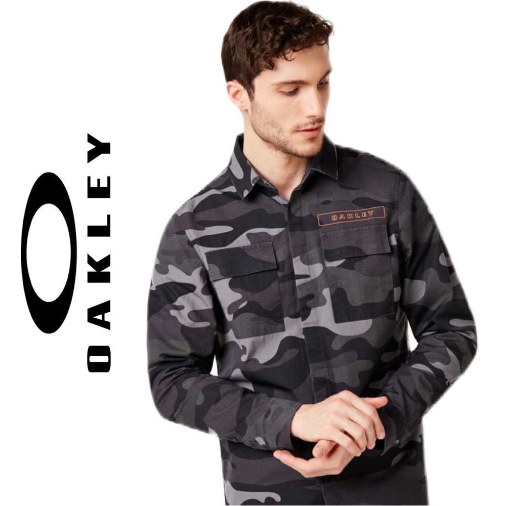 Oakley Men’s Gray Camo Long Sleeve Button Down Cargo Short - Size M‎